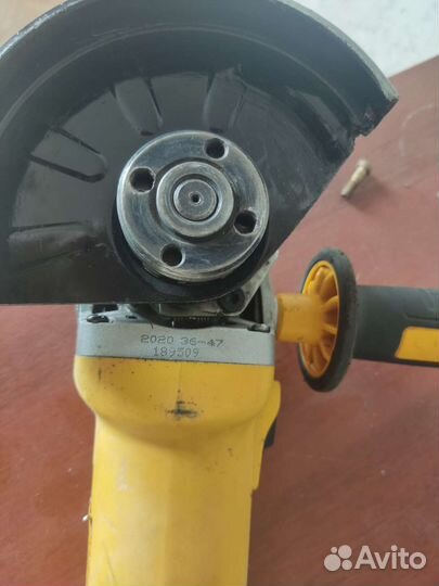 Ушм dewalt DWE4237-qs
