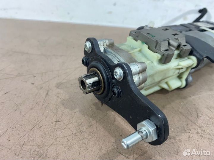 Моторчик крышки багажника Audi A6 S6 4F5 4F 2010