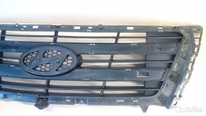 Решетка радиатора Hyundai Grand Starex 2