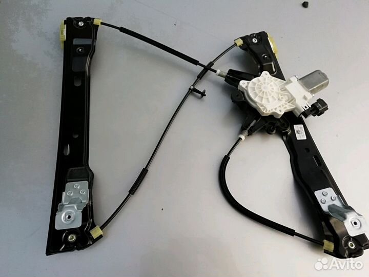 Стеклоподьемник передний правый Форд Фокус 3