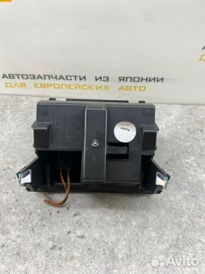 Пепельница задняя Mercedes-Benz C200 W204 M271.860