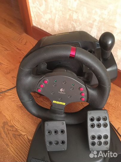 Руль logitech momo racing