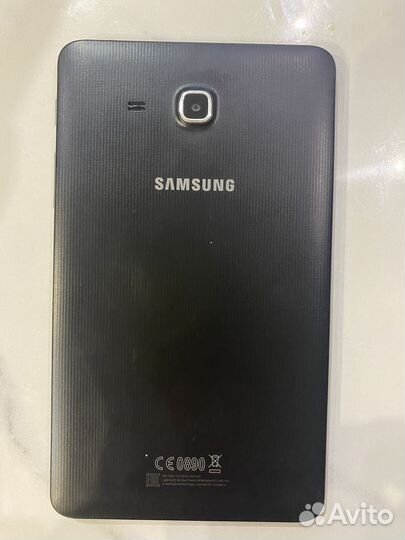 Samsung Galaxy A7 (2017) SM-A720F/DS, 3/32 ГБ