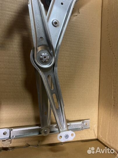 Стеклоподъемник передний левый opel astra h