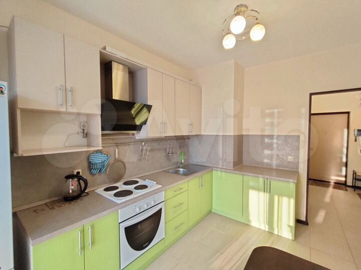 2-к. квартира, 52 м², 16/16 эт.