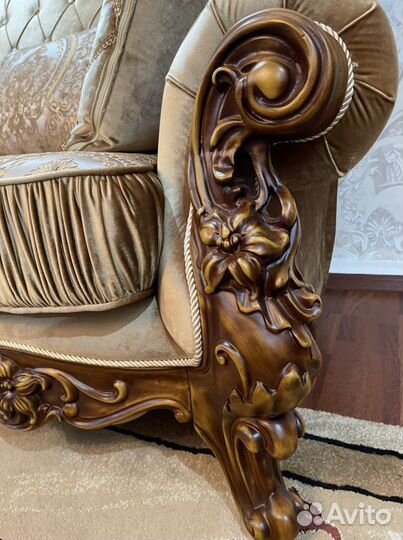 Диван с креслами