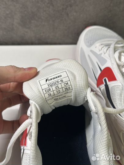 Кроссовки Forward