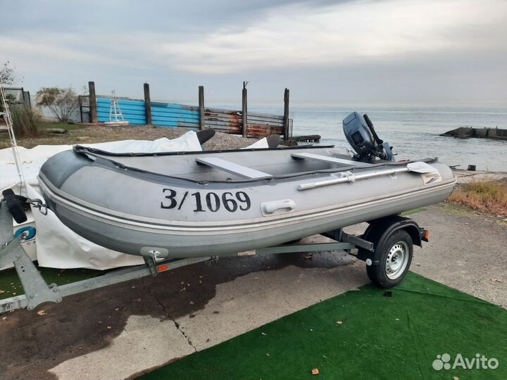 Надувная лодка пвх с мотором 9.9 или 15