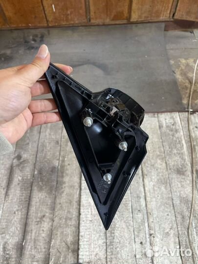 Кронштейн левый Q50