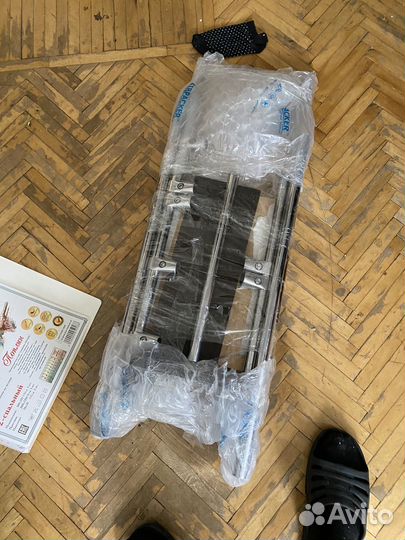 Стойка для игрового руля