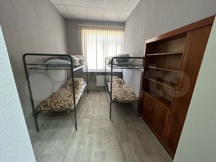 Комната 40 м², 2/2 эт.