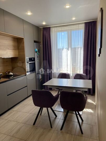2-к. квартира, 65 м², 7/12 эт.