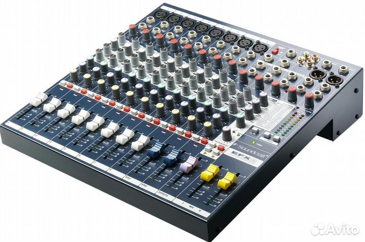 Soundcraft EFX8 микшер
