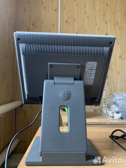 Монитор lg flatron 17