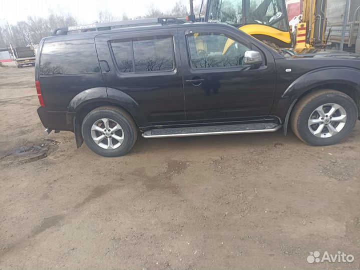 Nissan Pathfinder 2.5 AT, 2006, 199 000 км