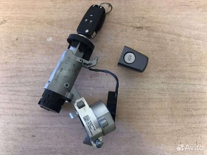 Замок зажигания Шевроле Авео Т 300