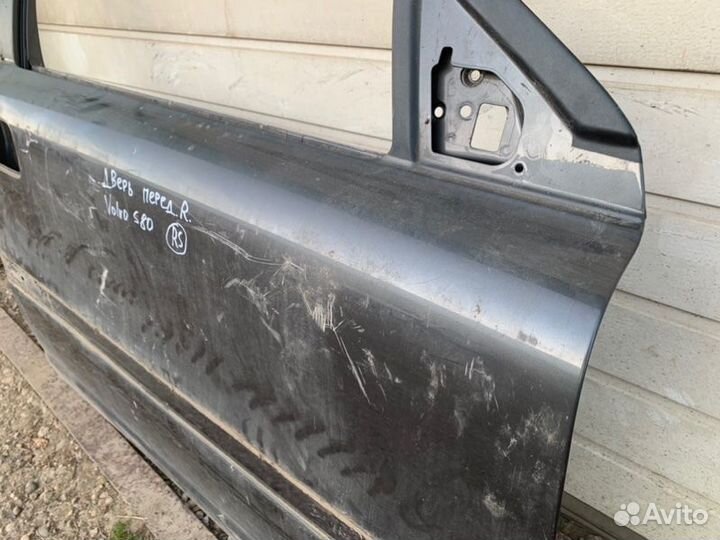 Дверь передняя правая Volvo S80 1