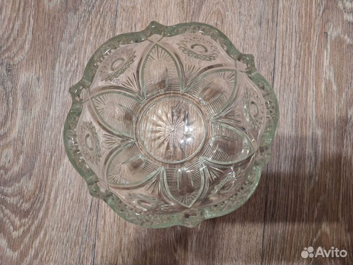 Хрустальная ваза