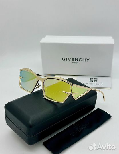 Солнцезащитные очки givenchy