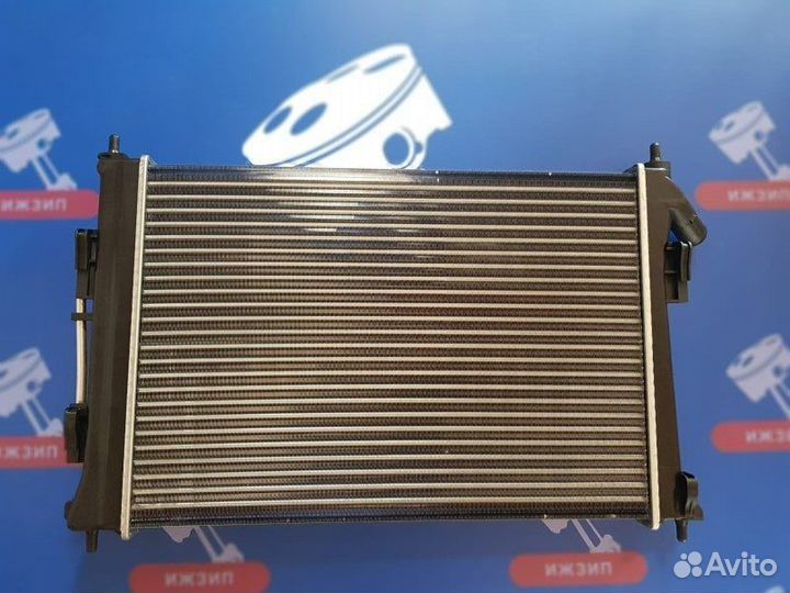 Радиатор охлаждения двигателя передний Hyundai