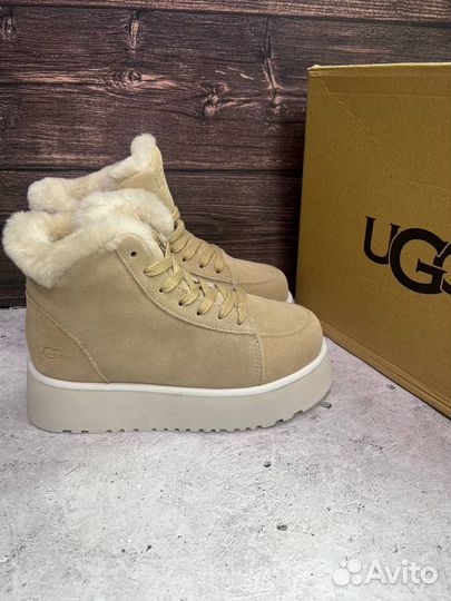 Ботинки зимниеuu ugg