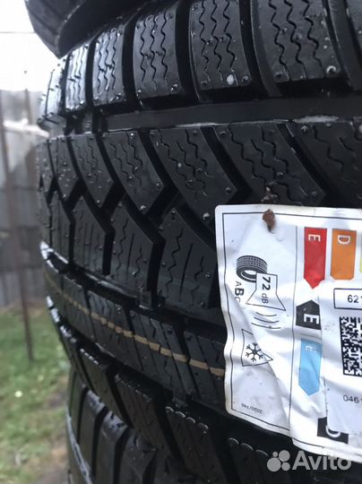 Ovation W-586 235/45 R18