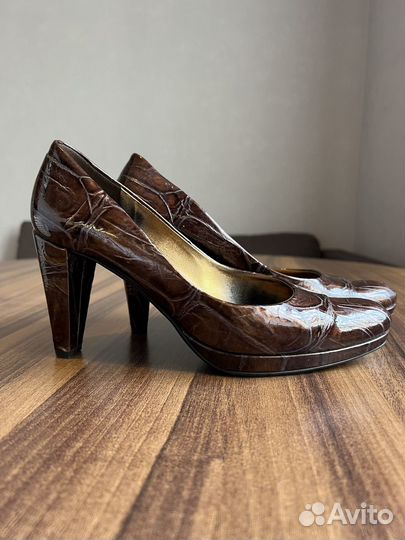Туфли лаковые 37