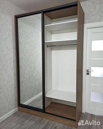 Красивый шкаф