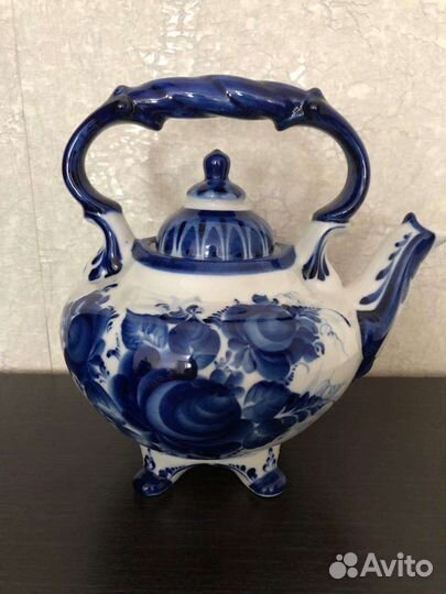 Заварочный чайник.Гжель