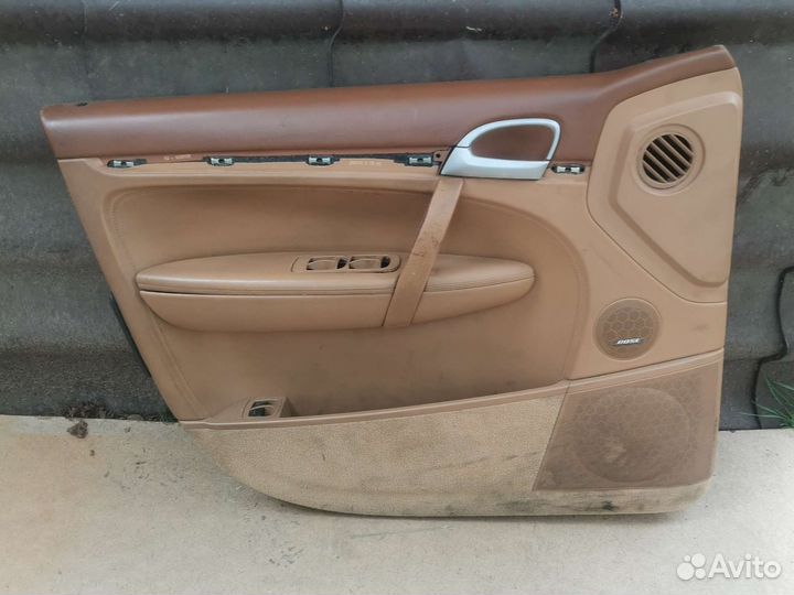 Обшивка двери передняя левая Porsche Cayenne 955-9