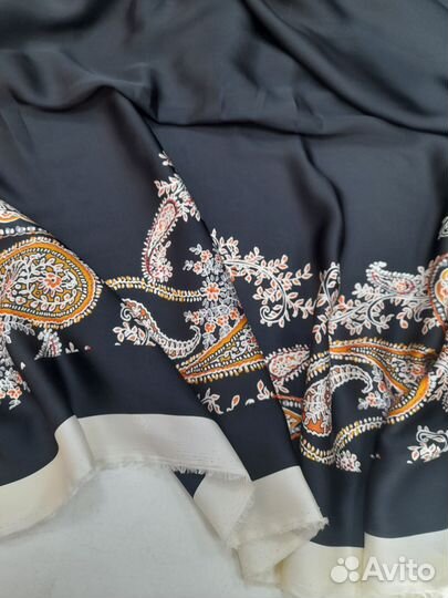 Шелк искусственный в стиле Версаче ост. 1,5 м