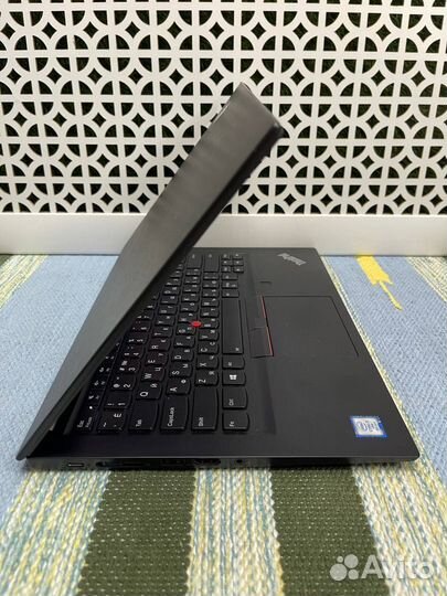 Ноутбук Lenovo Thinkpad T490s