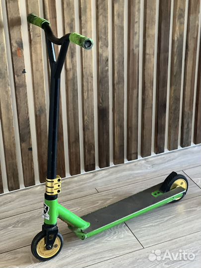 Самокат трюковой