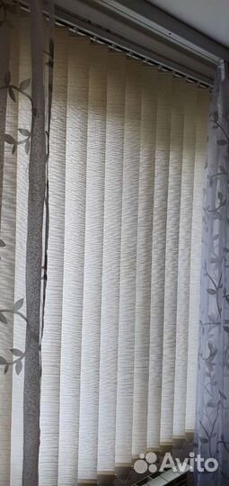Вертикальные жалюзи Рулонные шторы