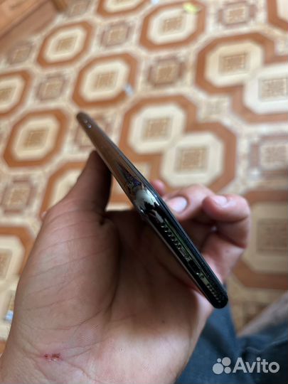 iPhone X, 64 ГБ