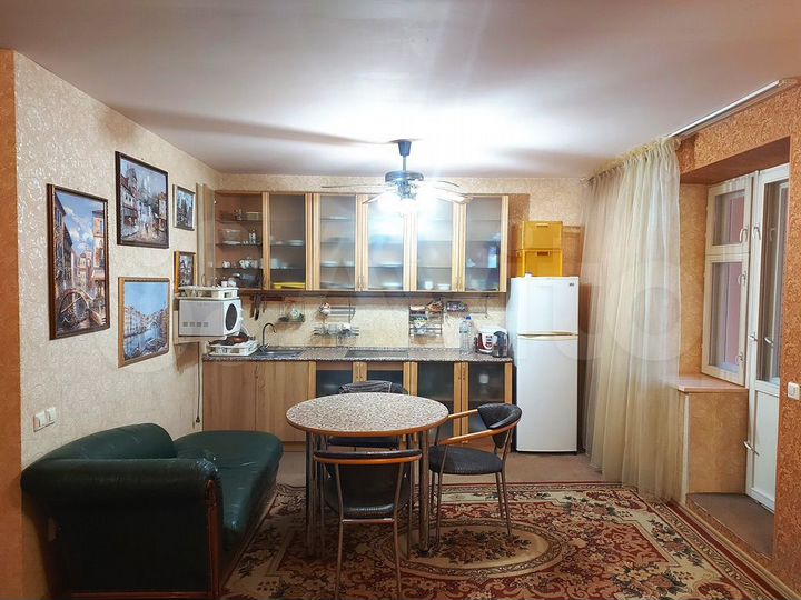 2-к. квартира, 67 м², 9/10 эт.