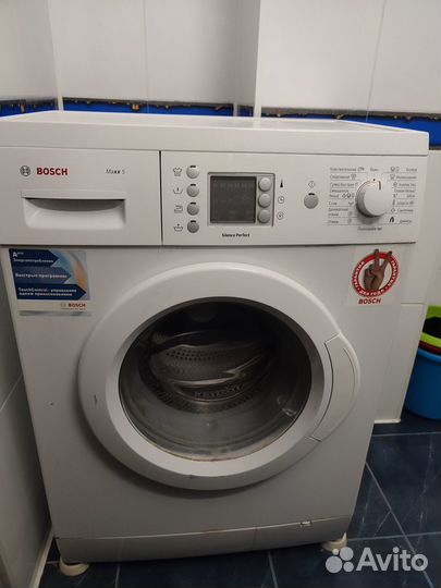 Продам стиральную машину bosch maxx на запчасти