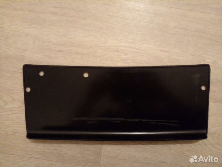 Заглушка бампера Mitsubishi Galant (Viento)