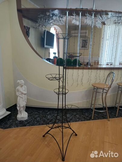 Стойка д/цветов метал,высота 180