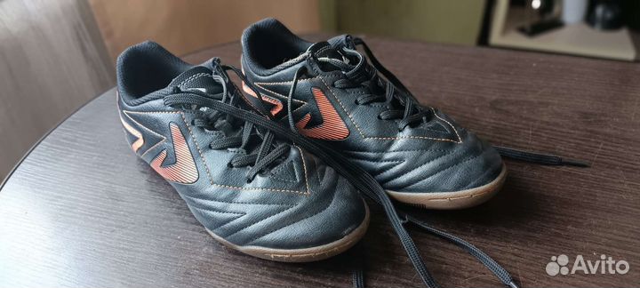 Детские футбольные бутсы Demix