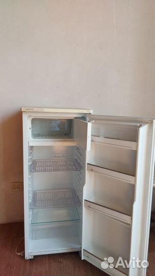 Холодильник бу маленький