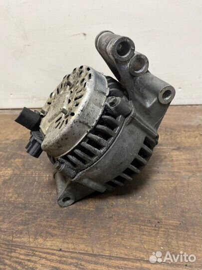 Генератор Ford Focus седан duratec 2004