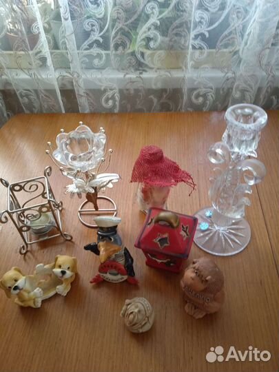 Сувенирные фигурки и подсвечники