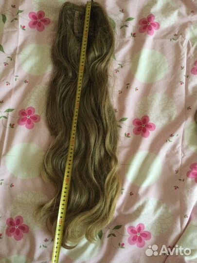 Волосы на заколках хвост шиньон