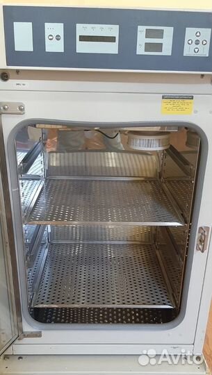 Со2 инкубатор Thermo Scientific 8000 (Water Jacked