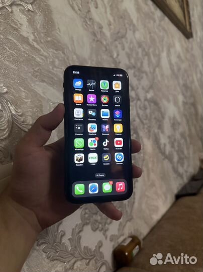 iPhone Xr, 64 ГБ