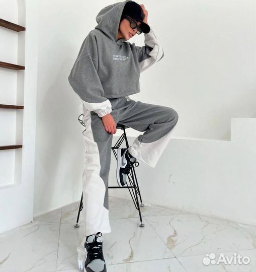 Спортивный костюм