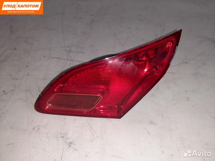 Фонарь задний правый Opel Astra J (2009 - 2012)