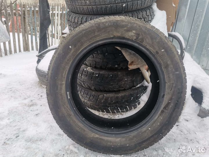 Michelin X-Ice North 215/60 R17