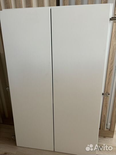 Шкаф над инсталляцией